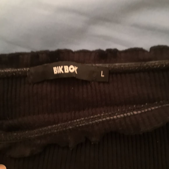 Off the shoulder crop top - Picture 2 of 2